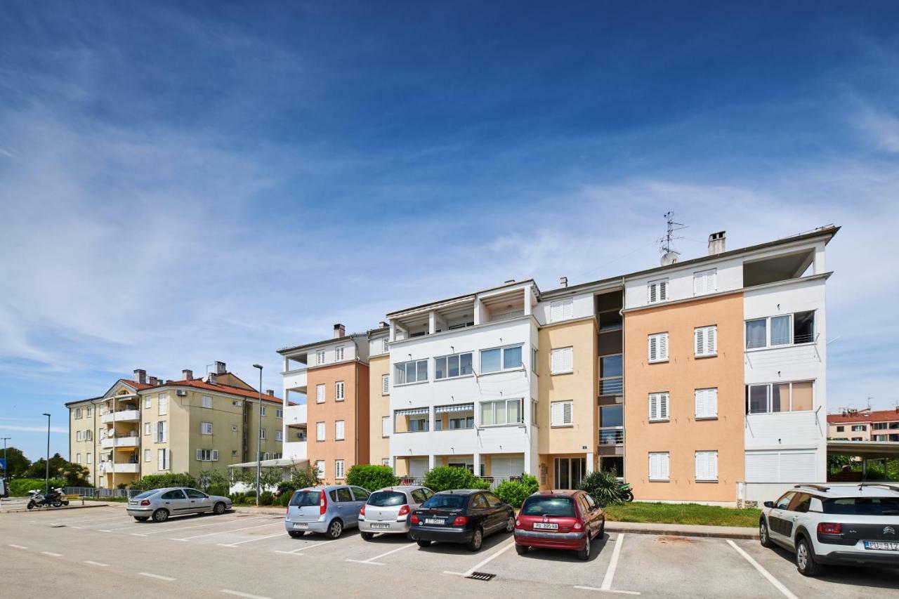 Apartment Vita Moela 23 & 24 Umag Buitenkant foto